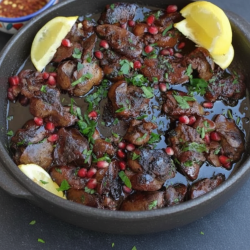 Chicken liver with pomegranate molasses